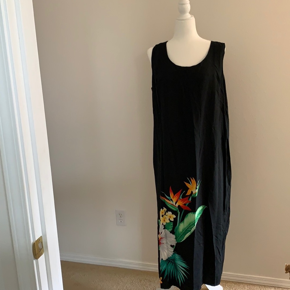 Hawaiian maxi dress with Bird of Paradise